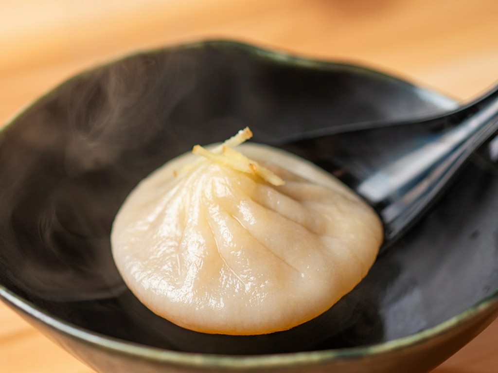 梅山豚の塚原牧場直送の小籠包　1個