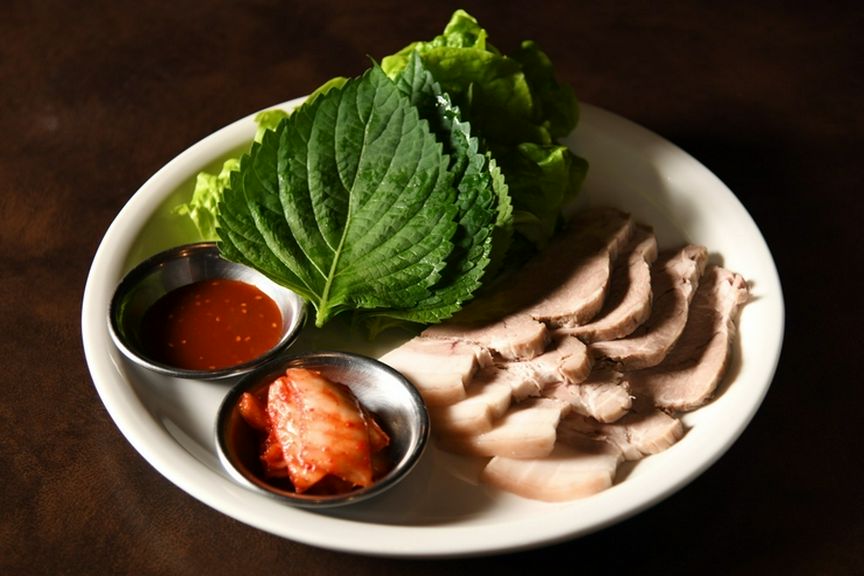 ミナミ大沢商店の蒸し豚