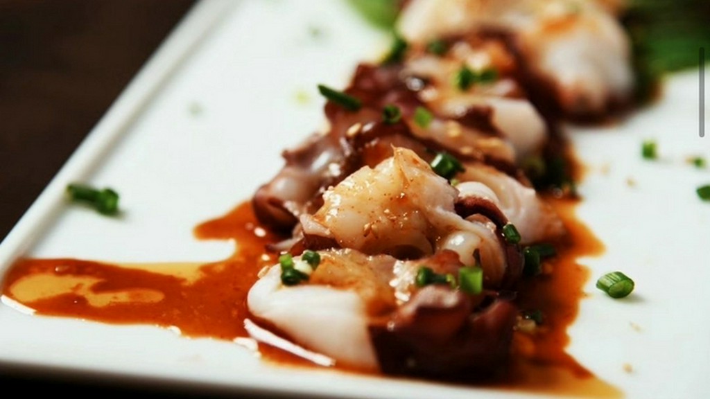 北海道産タコ刺し