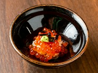 職人が厳選した天然の地魚と一口アテ5品以上を親しみやすい価格で頂けるコースです。※要事前予約