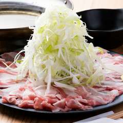 人気No.1！山盛りの糸島産白ネギを、宮崎産さんきょうみらい豚or鹿児島産A5和牛でじっくり味わう『ネギ鍋』