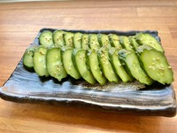 弊社オリジナルブレンドである元気しょうゆで漬け込んだお酒のあてにピッタリの一品です。
