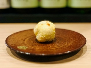 百合根のフォルムと食感を活かした『百合根と生ハムの天ぷら』