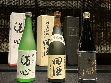 日本酒は鮨屋で飲みましょう！
