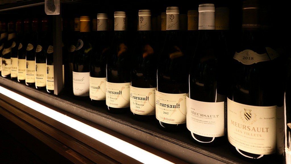 こだわりの鮨と厳選されたワイン、贅沢なマリアージュを堪能