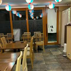 沖縄らしい料理や甘いデザートで締めくくれば、思い出に残る夜に
