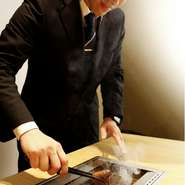 1.和牛ビーフロール　寿司　京野菜
2.和牛テールスープ
3.土鍋　銀シャリ
4.和牛トリュフレアハンバーグ
5.和牛サーロインすき焼
