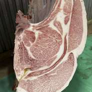 1.和牛ビーフロール　寿司　京野菜
2.和牛テールスープ
3.土鍋　銀シャリ
4.和牛トリュフレアハンバーグ
5.和牛サーロインすき焼