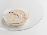 甘みと旨みが凝縮された『新玉ねぎの冷製スープ』