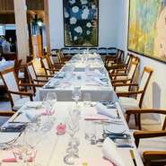 お客様のご用途・ご要望に合ったコースをお選びいただけます。特別な演出やリクエストにも、宴会やイベントの経験豊富なスタッフがご相談承りますので、お気軽にお問い合わせくださいませ。