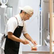 ゲストのシーンに寄り添い、幸福感に満ちる食体験を届ける