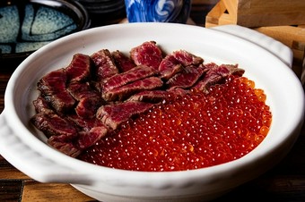 当店名物-和牛いくらの土鍋ご飯