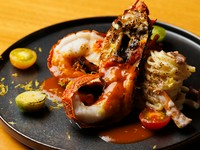 濃厚な海老の旨みが溢れ出る『三重県伊勢市から届く伊勢海老の窯焼き』