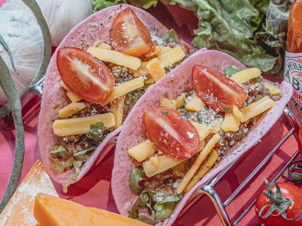 手軽につまめるワンハンドフード『タコス』