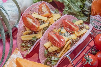 手軽につまめるワンハンドフード『タコス』