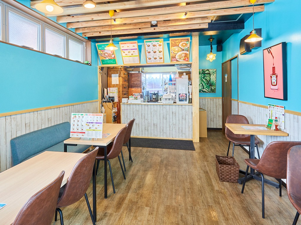 海外のリゾート地を訪れたようなオシャレな空間