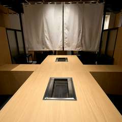 グループにも対応可。半個室を多数完備