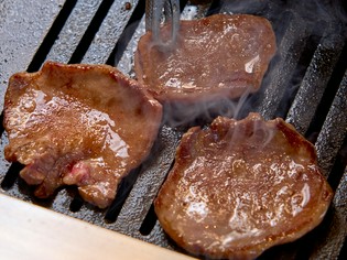 ぜひともゲストのその舌で実感いただきたい『黒毛和牛上タン』