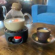 香り高いエスプレッソと濃厚なミルクで