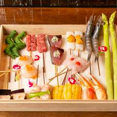 季節の限定串多数。掲載メニューは一例となります