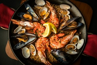 みんなでシェアして食べたいおいしさ『オーシャンパエリア』