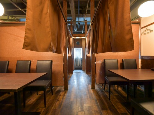 店内は最大81名まで入店可