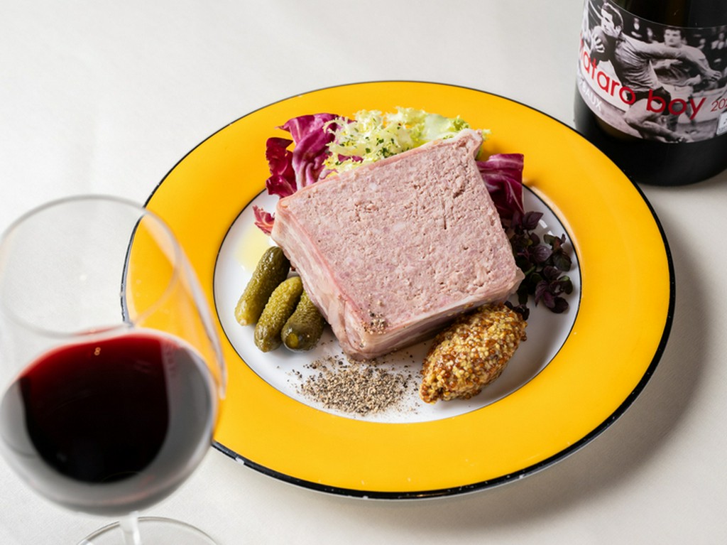 おいしい自然派ワインの宝庫。グラスやカラフェで気軽に楽しめる