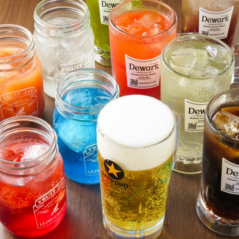 定番の生ビール、酎ハイを始め、日本酒、ワインなど飲み放題