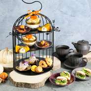 季節の食材を使った、和カフェならではのアフタヌーンティーセットです。
※14：00～のご提供となります。
※写真は2名様分のイメージです。
※アフタヌーンティーセットは1名様からご予約可能です。