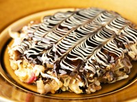 大阪を代表するソウルフード『ミックスお好み焼き』