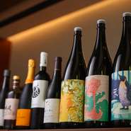 仕事や日常の喧騒から離れ、リラックスしたい方には最適な空間を提供しています。また、おいしい料理を囲んで心のこもった会話を楽しみたいカップルやグループにもオススメです。