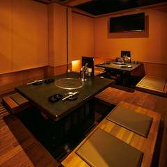 ガールズトークに興じるなら、少人数から使える個室がオススメ