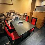 熱気溢れるスポーツ観戦を皆で楽しめば、思い出に残る夜になるはず。友人や仲間と共に、応援の声を上げましょう！楽しい時間とスリリングな試合運びがあなたを待っています。