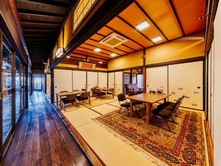 時間を忘れる居心地の良さ。和の趣があふれる癒しの空間