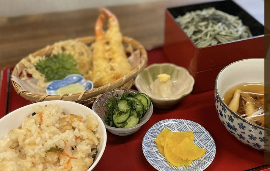 よもぎうどん　彩風御膳(温・冷)