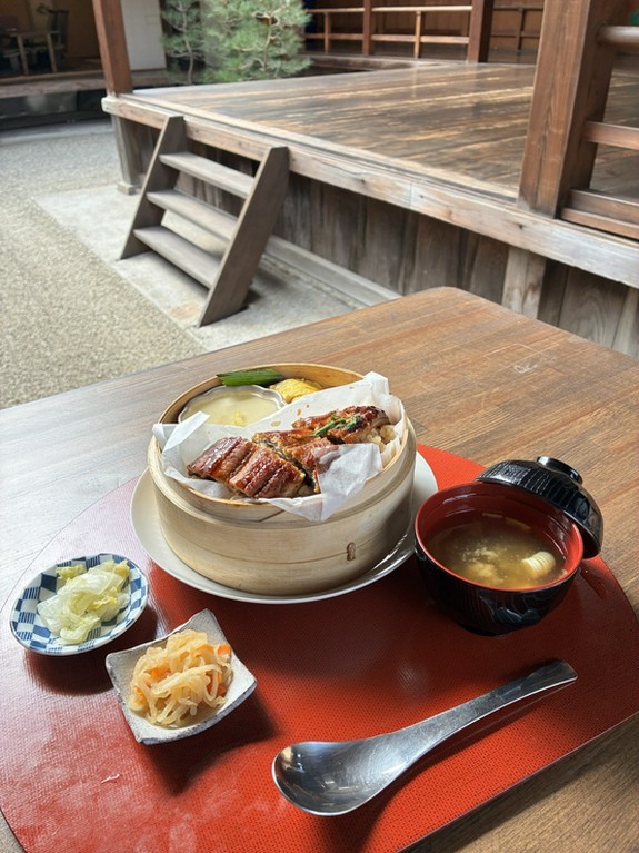 よもぎうどん　彩風御膳