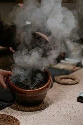 記憶に刻まれる香りと奥深い味『そぼろご飯』