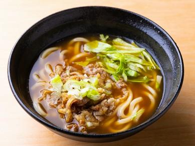 肉＆だしの旨味が詰まった『牛肉うどん』