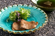 和牛の最高峰「宮崎牛」をステーキと焼しゃぶでご堪能ください。