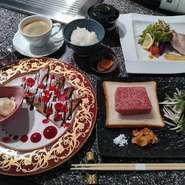 お食事時間は、ご予約時間より80分となります。