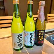 日本酒は月替わりにご用意しております。