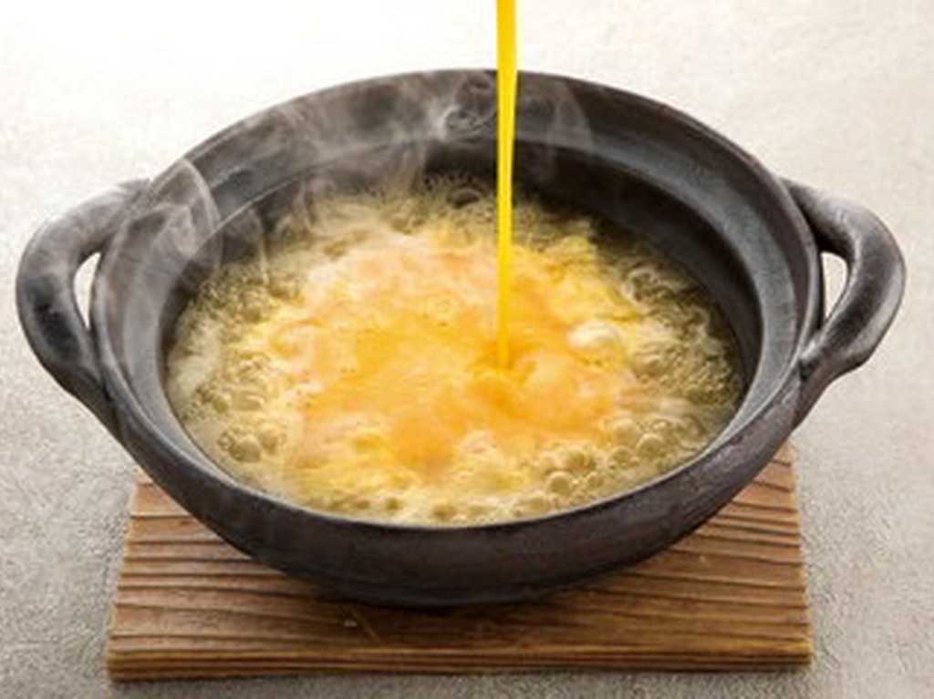 コラーゲンたっぷりすっぽん鍋