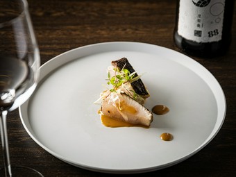 季節の食材を使ったシェフのおまかせコース
別途10%のサービス料を頂戴致します