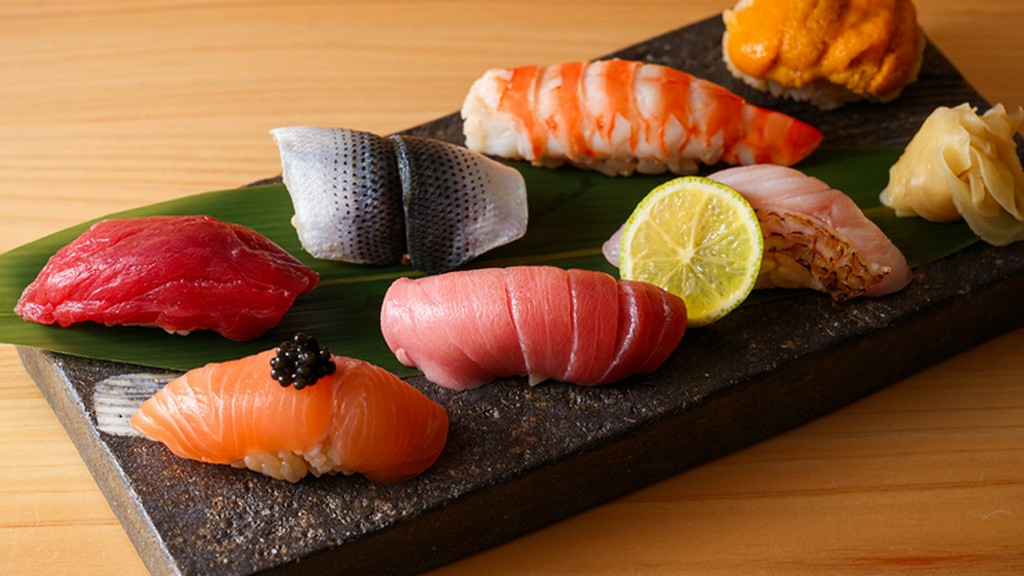 肩肘はらずに楽しむ高級寿司デート、ご夫妻での食事などに人気！