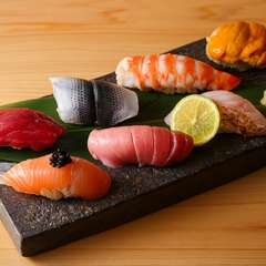 肩肘はらずに楽しむ高級寿司デート、ご夫妻での食事などに人気！