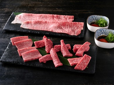 黒毛和牛「極み」焼肉盛り合わせ　すき焼き風　サーロイン焼きしゃぶ付き　〈2人前〉