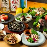『地頭鶏刺身』や『もも焼き』『ソリレス炙り』はもちろん〆の釜飯まで…人気メニューをたっぷりと味わえるコースです。飲み会などの各種ご宴会に最適です。