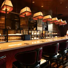 匠の技を目の前で！ライブ感が料理のおいしさを引き立てる