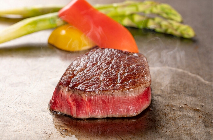 Makan siang: steak fillet Kyushu