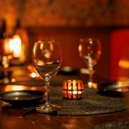 落ち着いた大人の雰囲気で二人の時間を